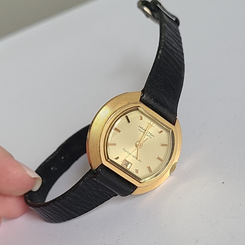 Vintage Hamilton Fontainebleu Automatic Gold Bezel Date Black Strap Wristwatch